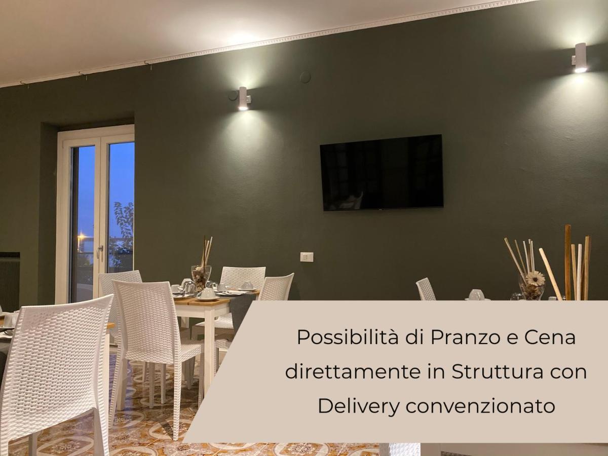 Charme Rooms Taranto Exterior photo
