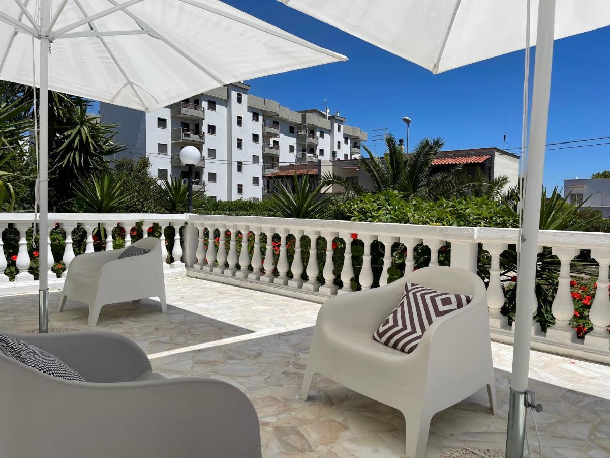 Charme Rooms Taranto Exterior photo