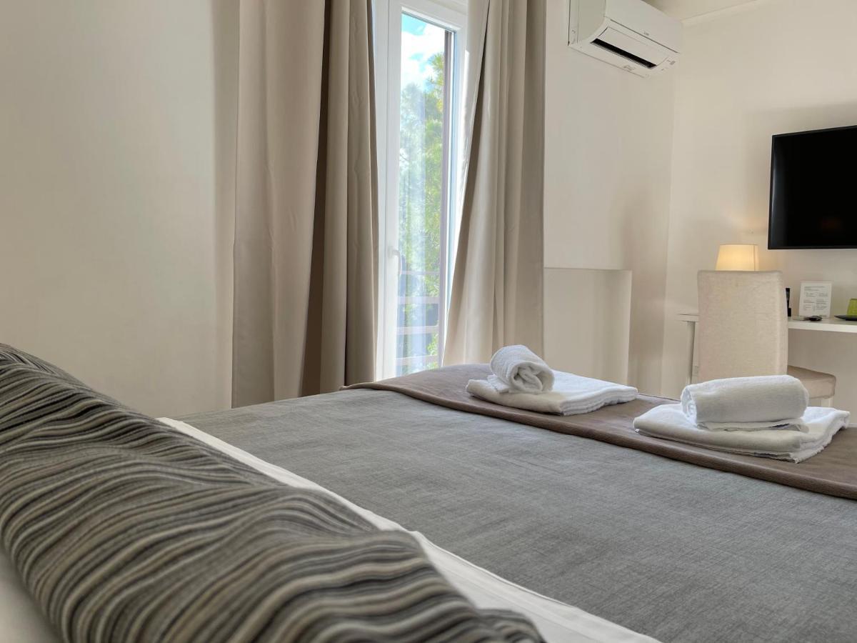 Charme Rooms Taranto Exterior photo