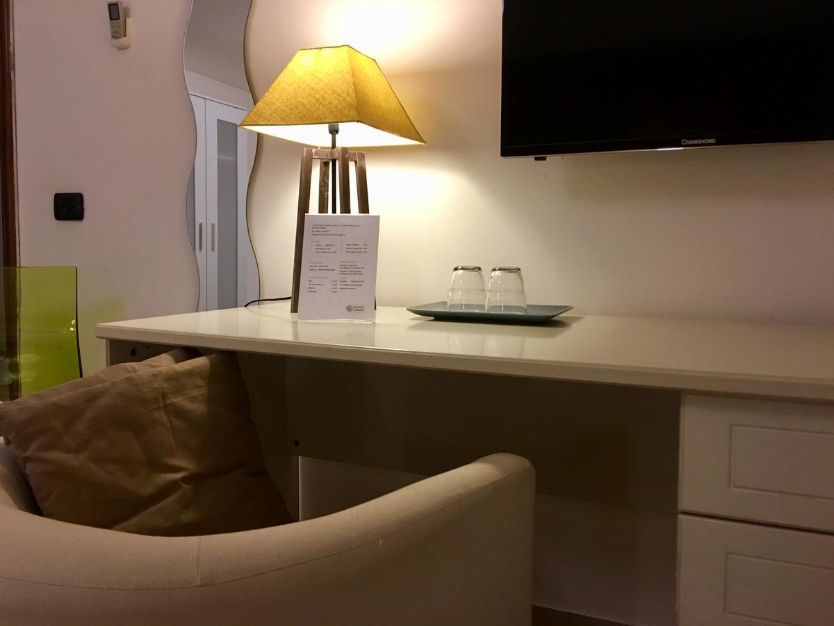 Charme Rooms Taranto Exterior photo